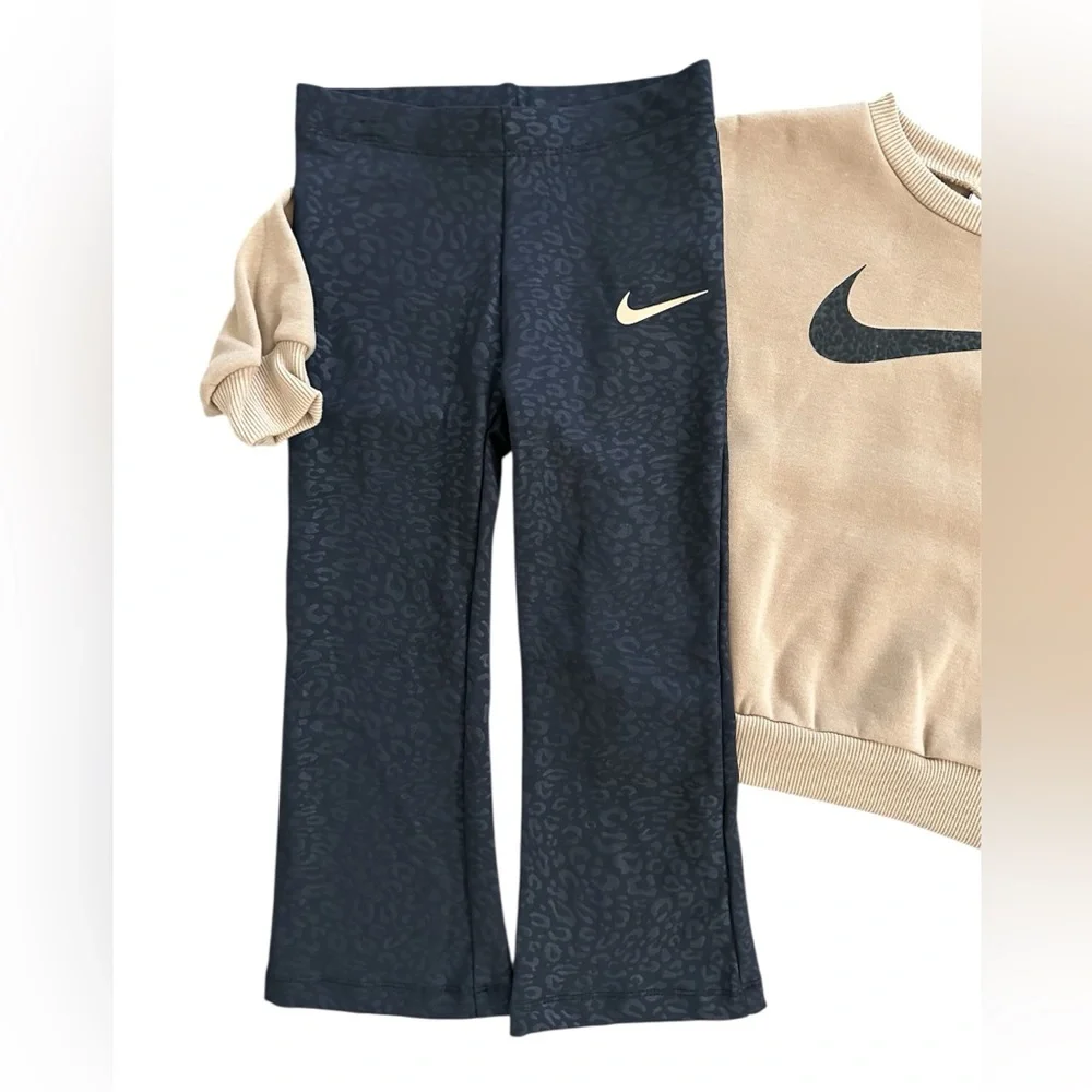 Nike soft comfy