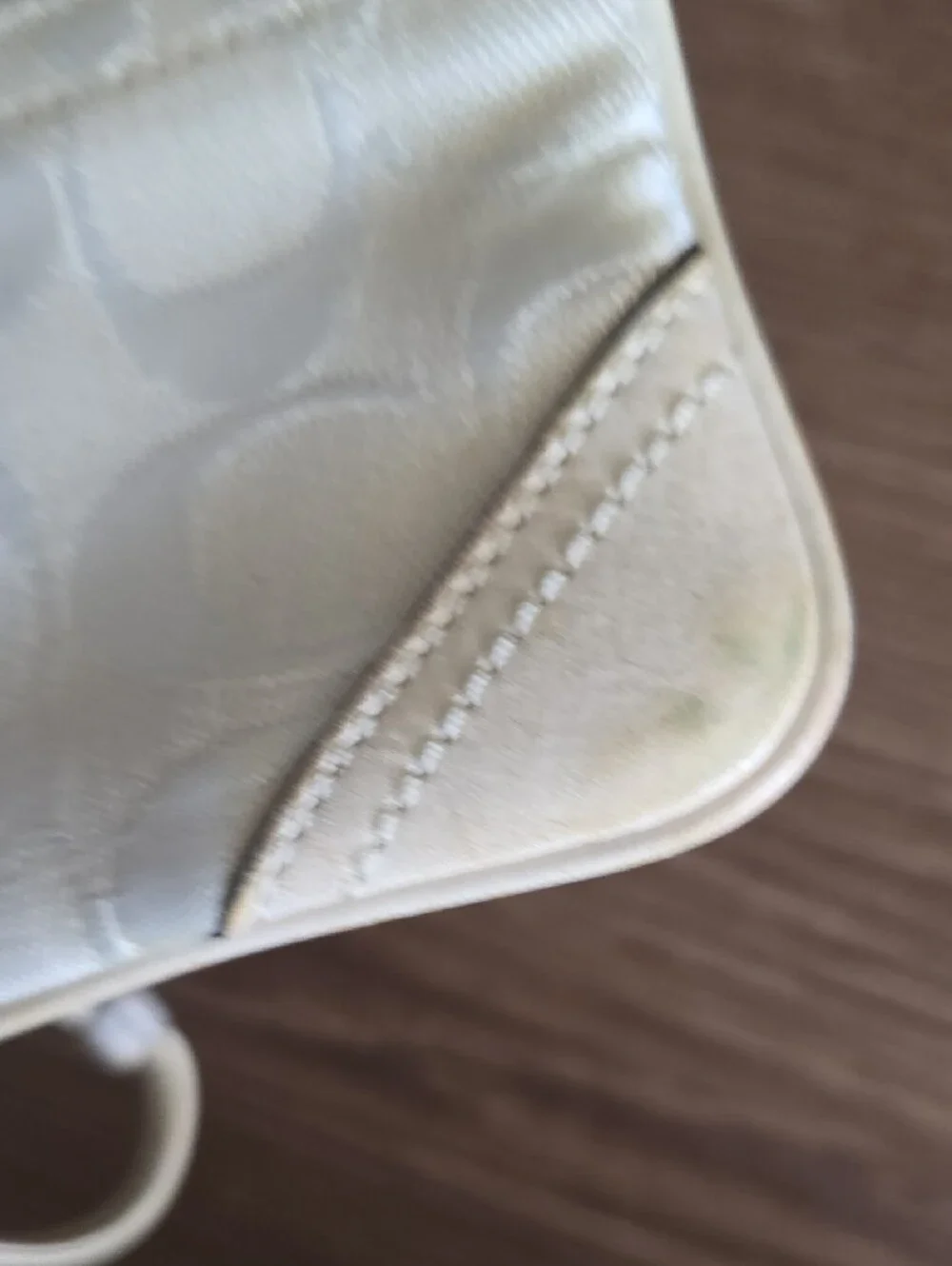 Coach wristlet classic