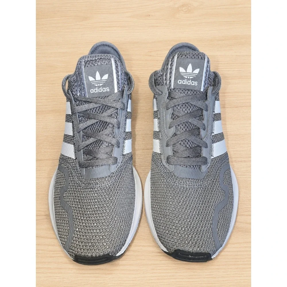 Adidas Swift Run 22 Gray White Running Shoes Men's Size 9 Sneakers