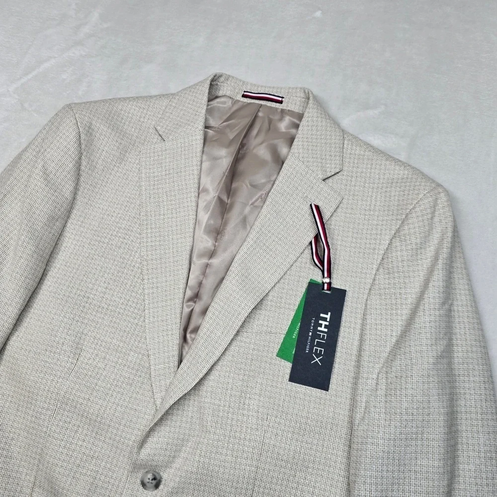 Tommy Hilfiger sophisticated versatile