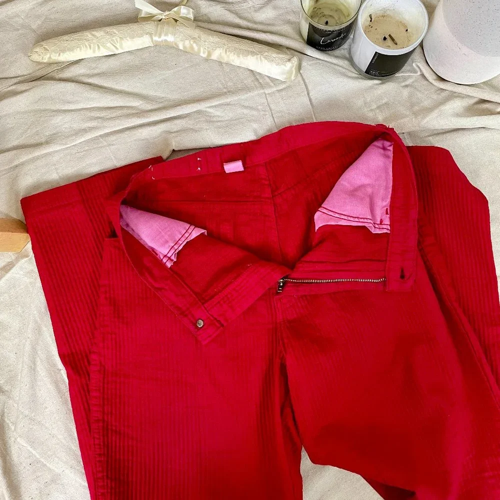 Cherokee clothing make flat