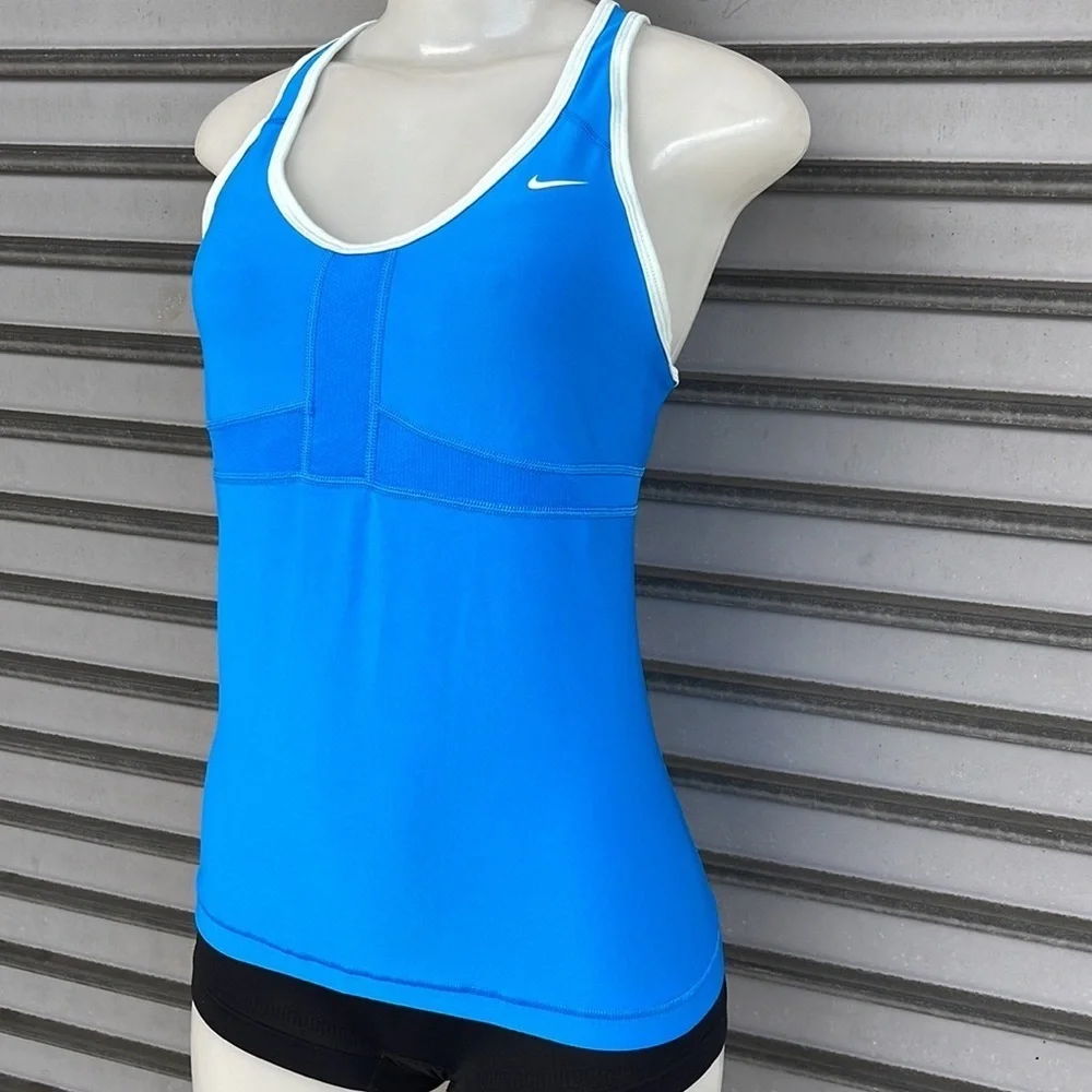 Nike classic dri