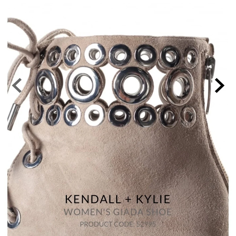 Kendall & Kylie size stylish
