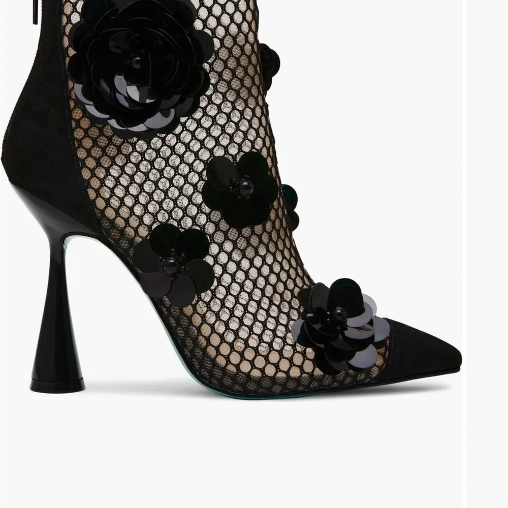 Betsey Johnson eye catching
