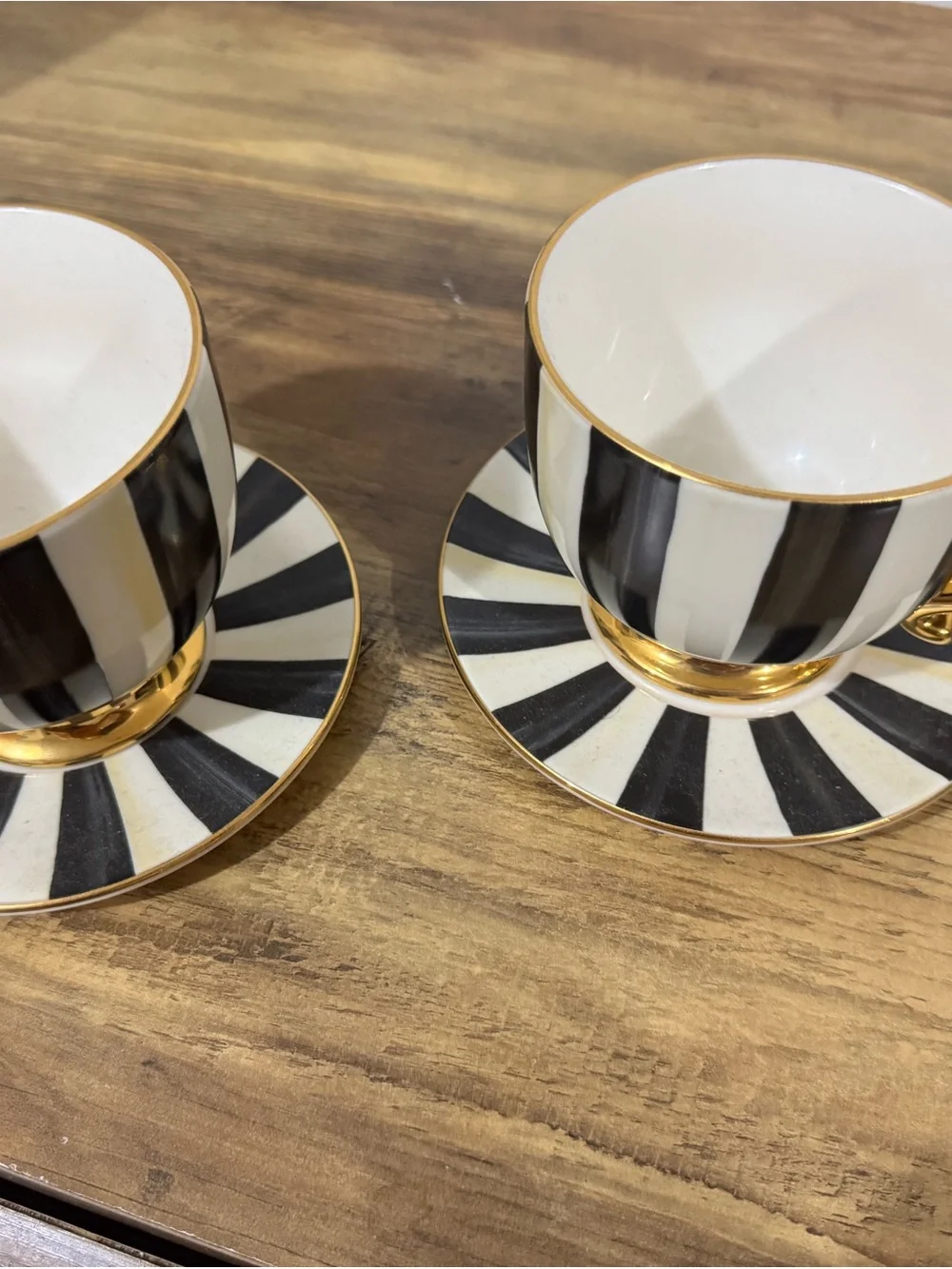 MacKenzie-Childs chic elegant