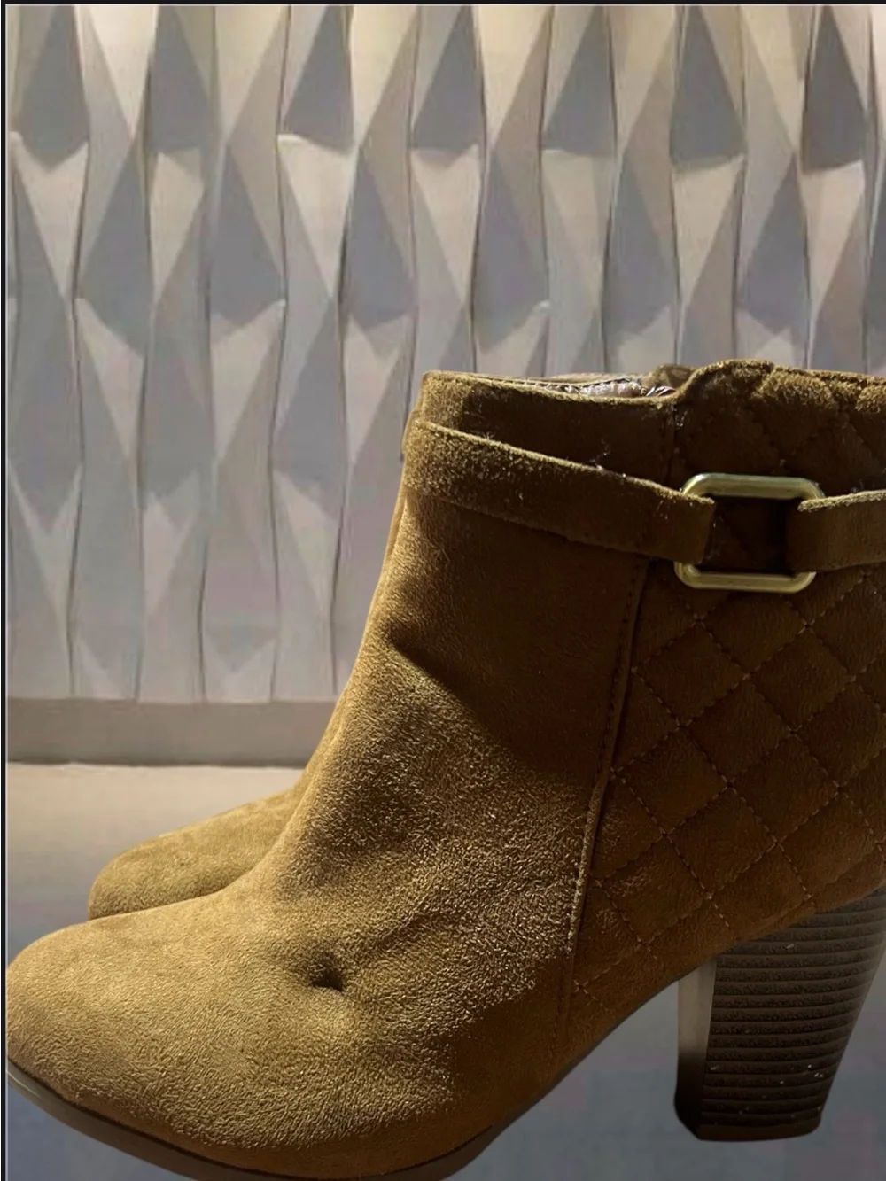 TOP Moda quilted suede