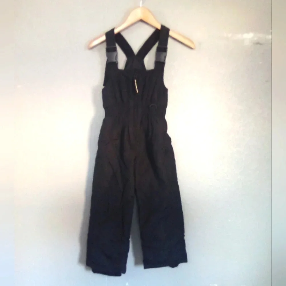 Any mountain gear size 5 ( Bag W )