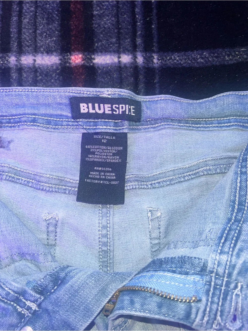 Blue Spice light blue