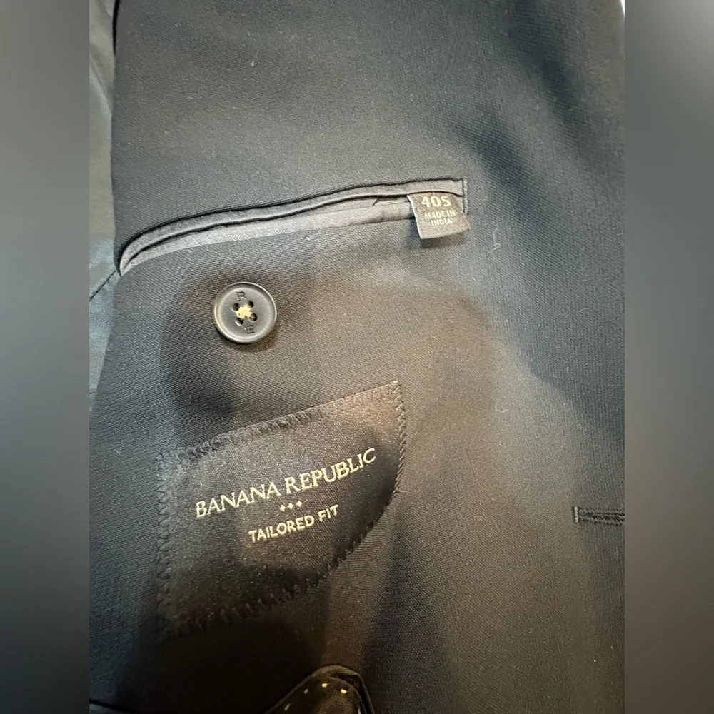 Banana Republic questions repertoire date