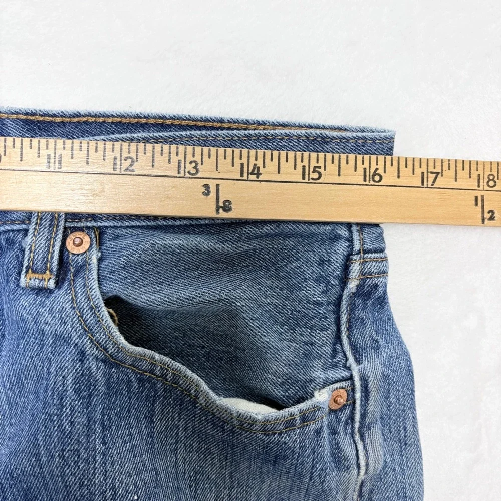 Levis all 32