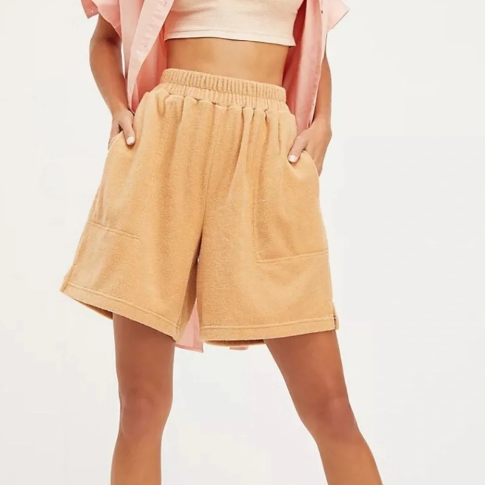 Free People essential 54%