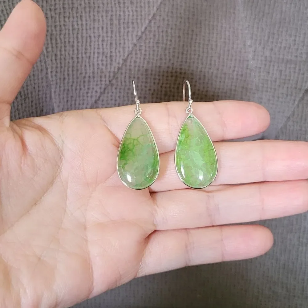 Iris & Lily Moss Green💚 Agate Earrings