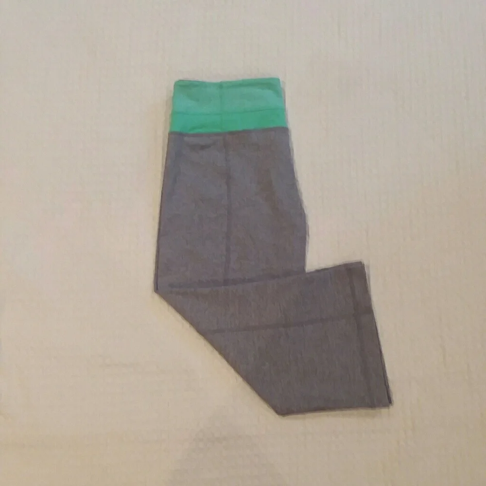 lululemon athletica gray white