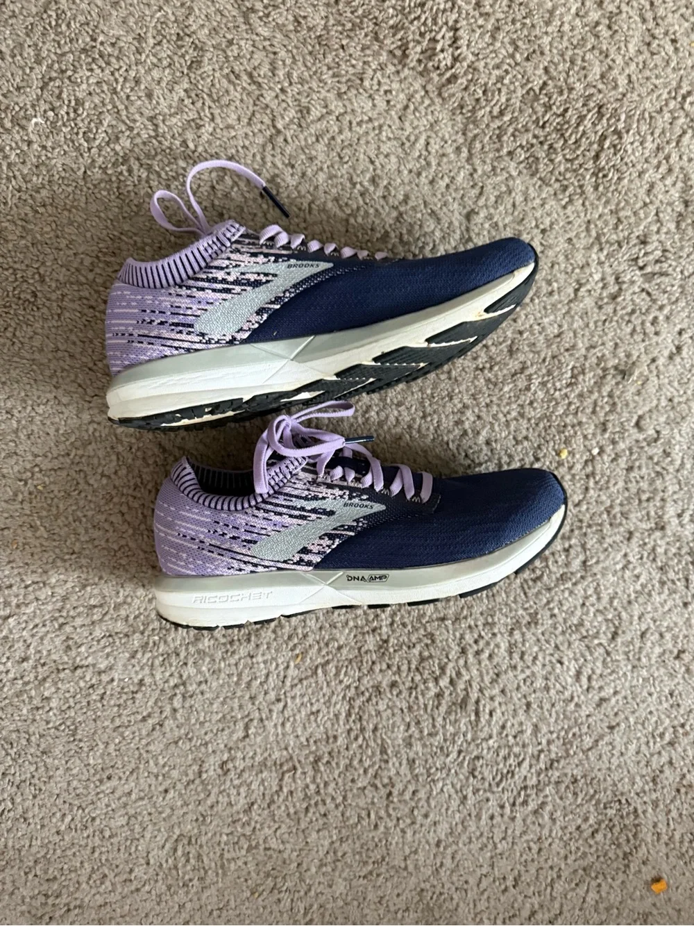 Brooks breathable knit