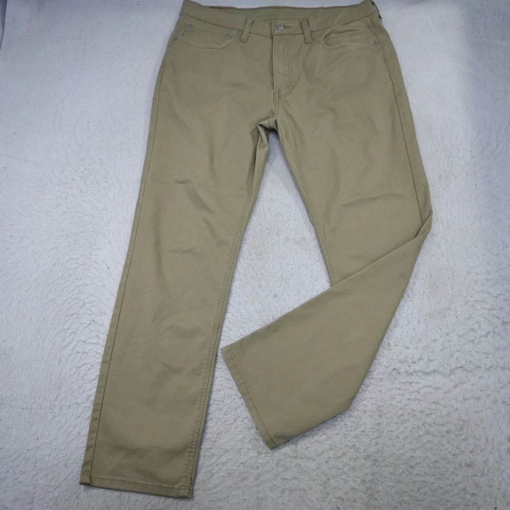 Levis waist 17