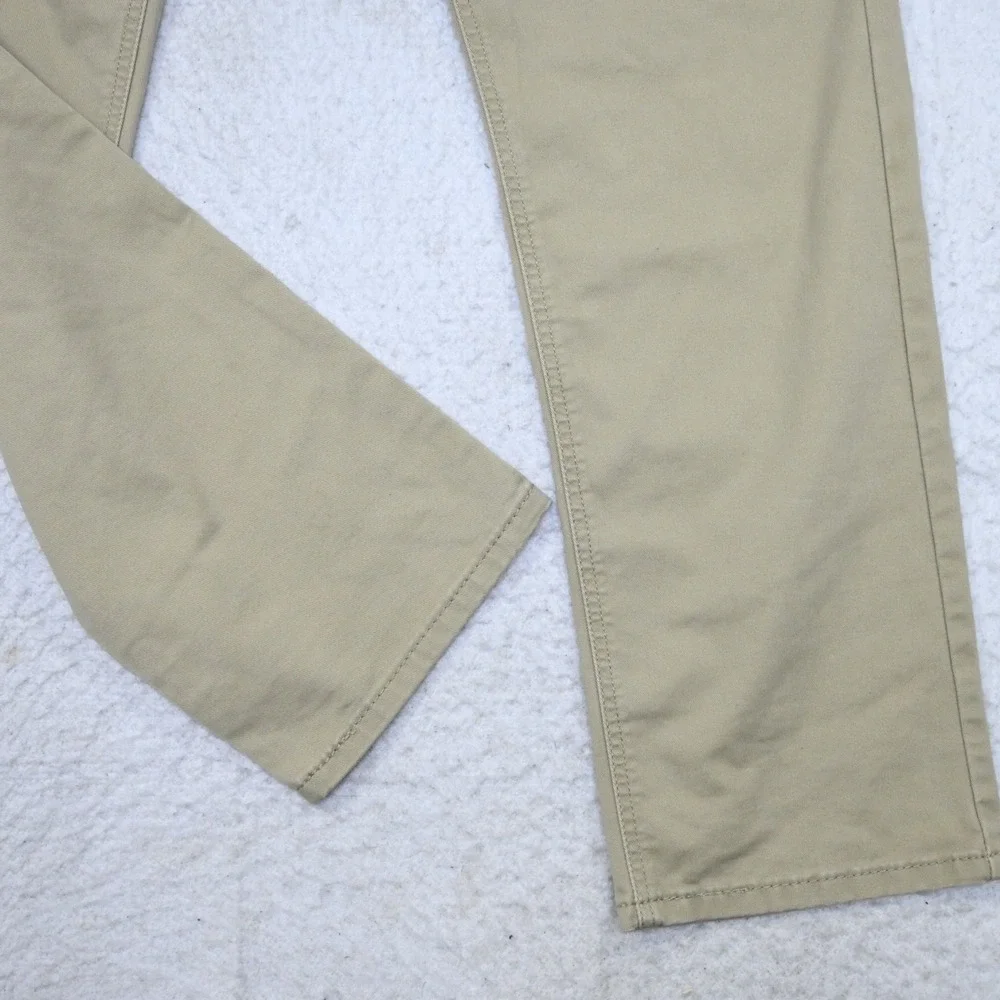 Levis waist 17
