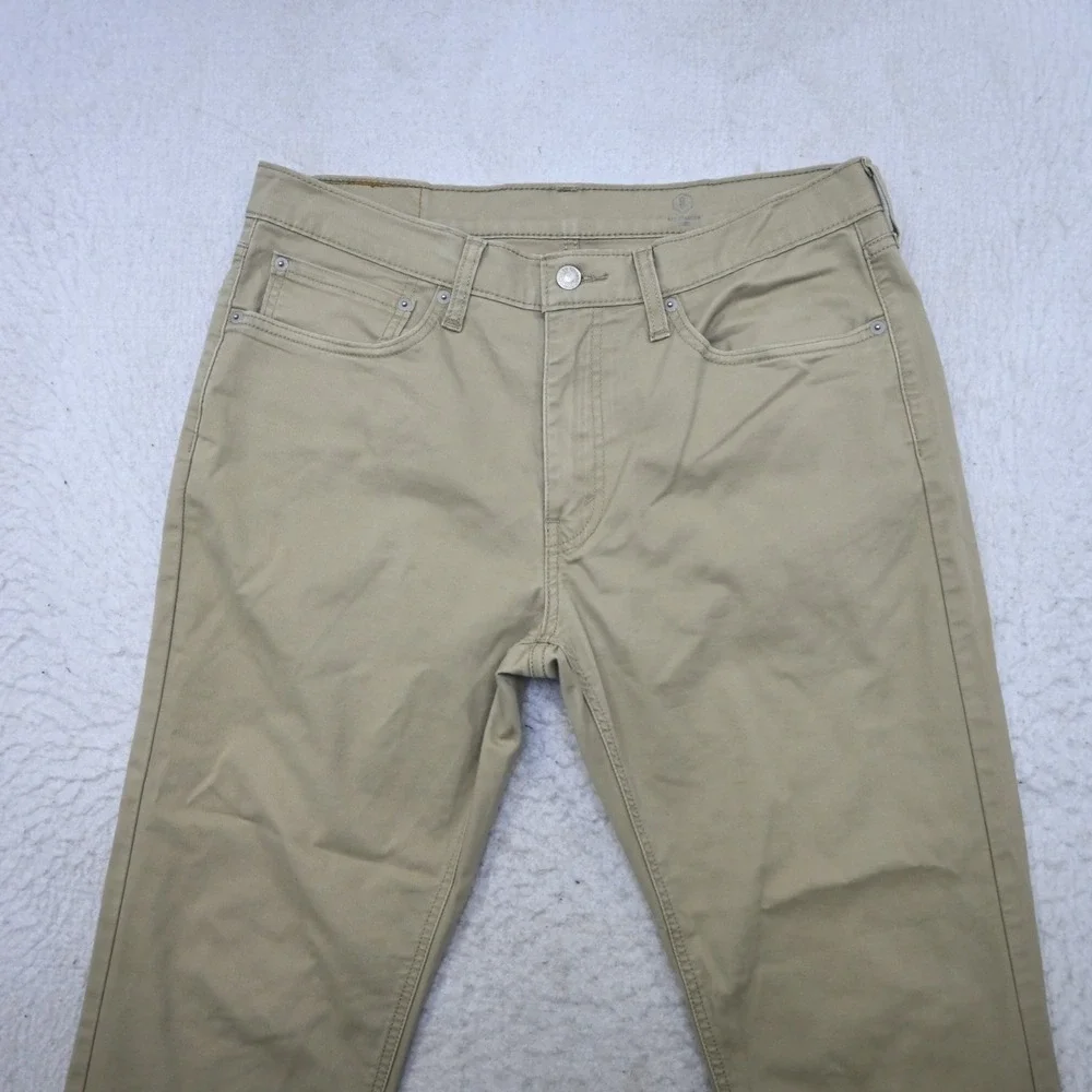 Levis waist 17