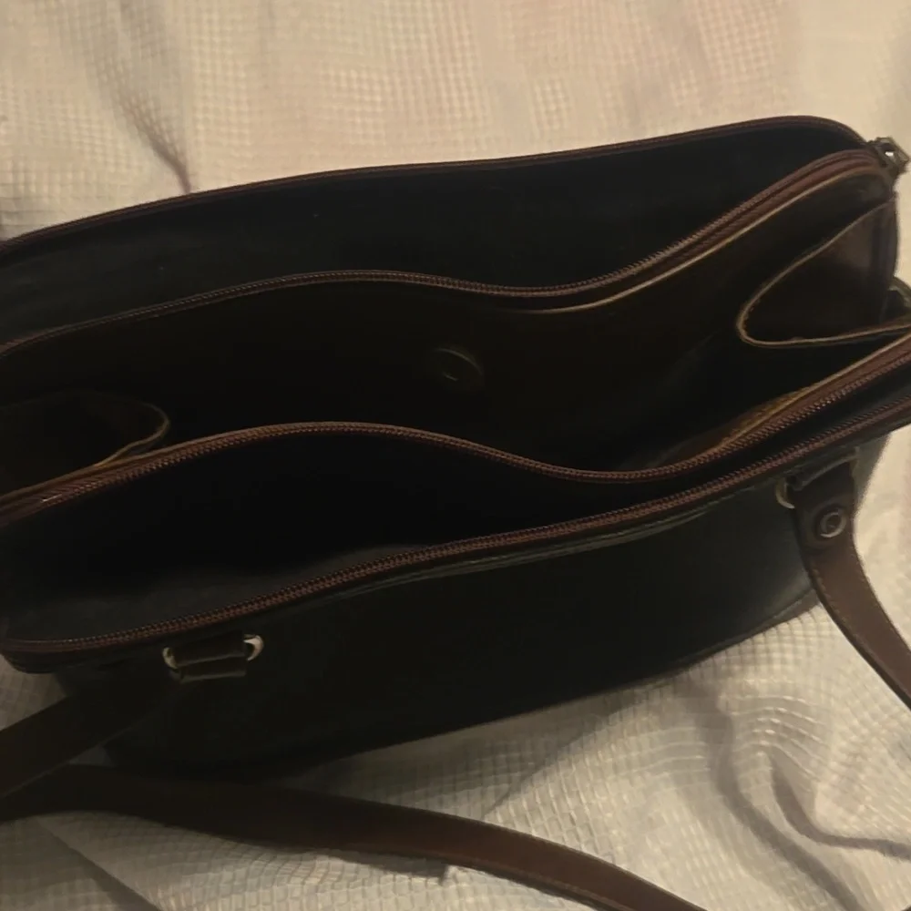 Carryland used purse