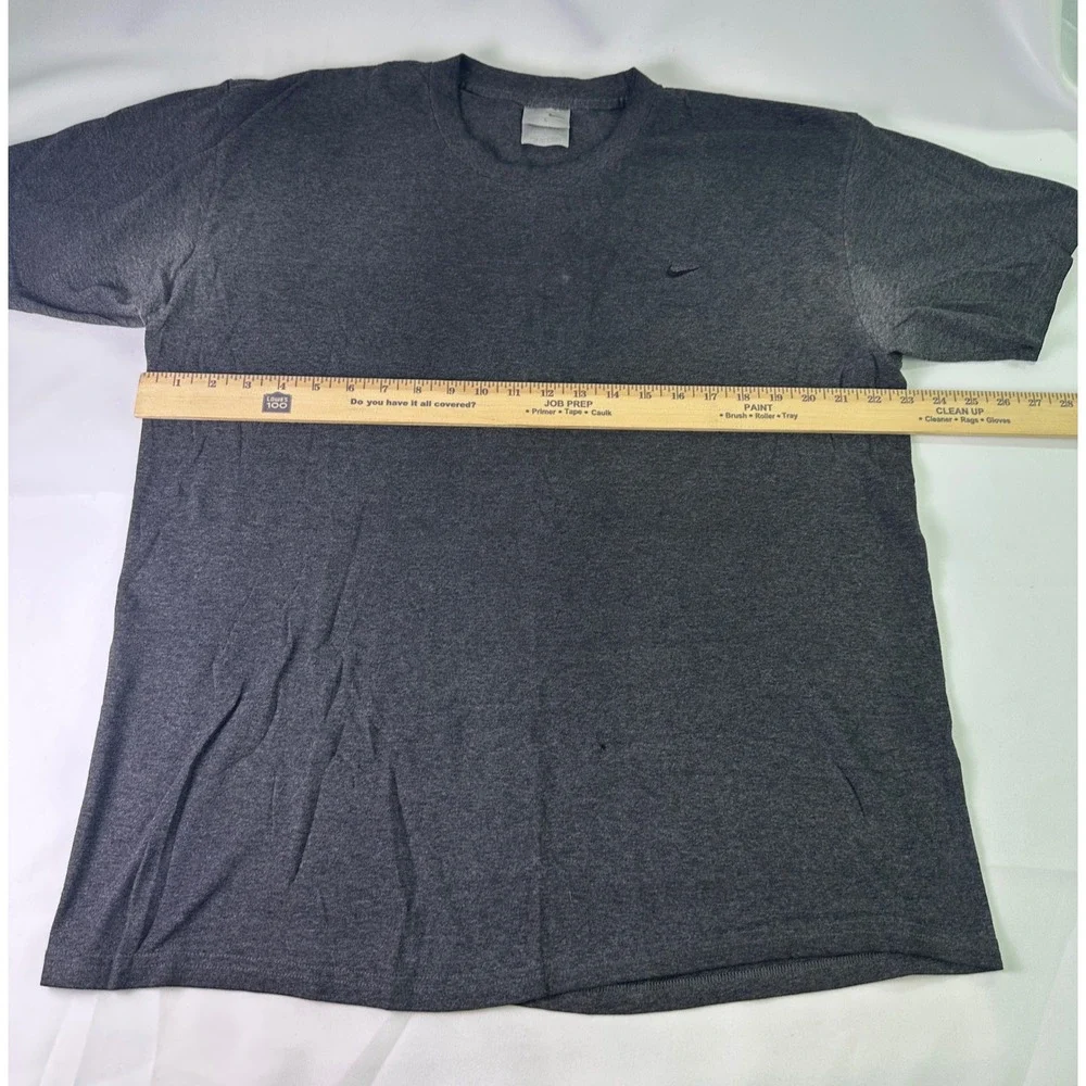 Nike simple tee
