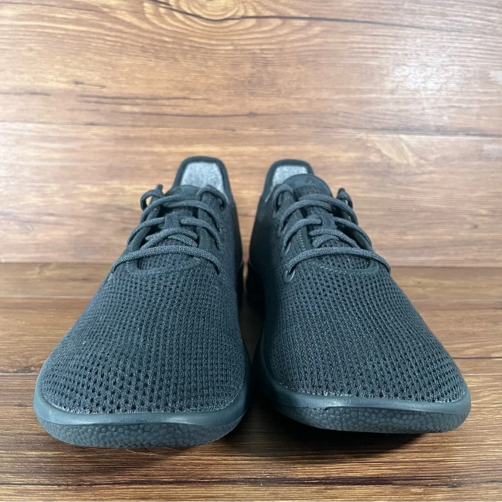 allbirds ships within