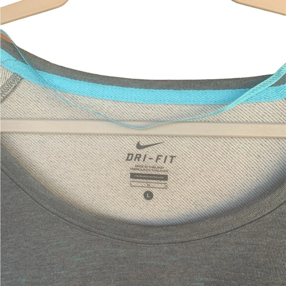 Nike Dri-Fit Women’s Large Sweatshirt Scoop Neck Boxy Gray & Turquoise Lounge