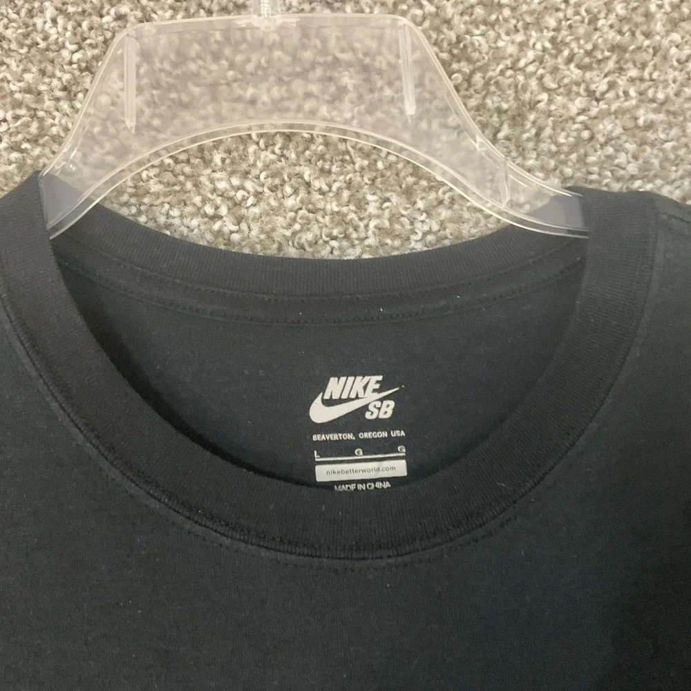 Nike sb shirt