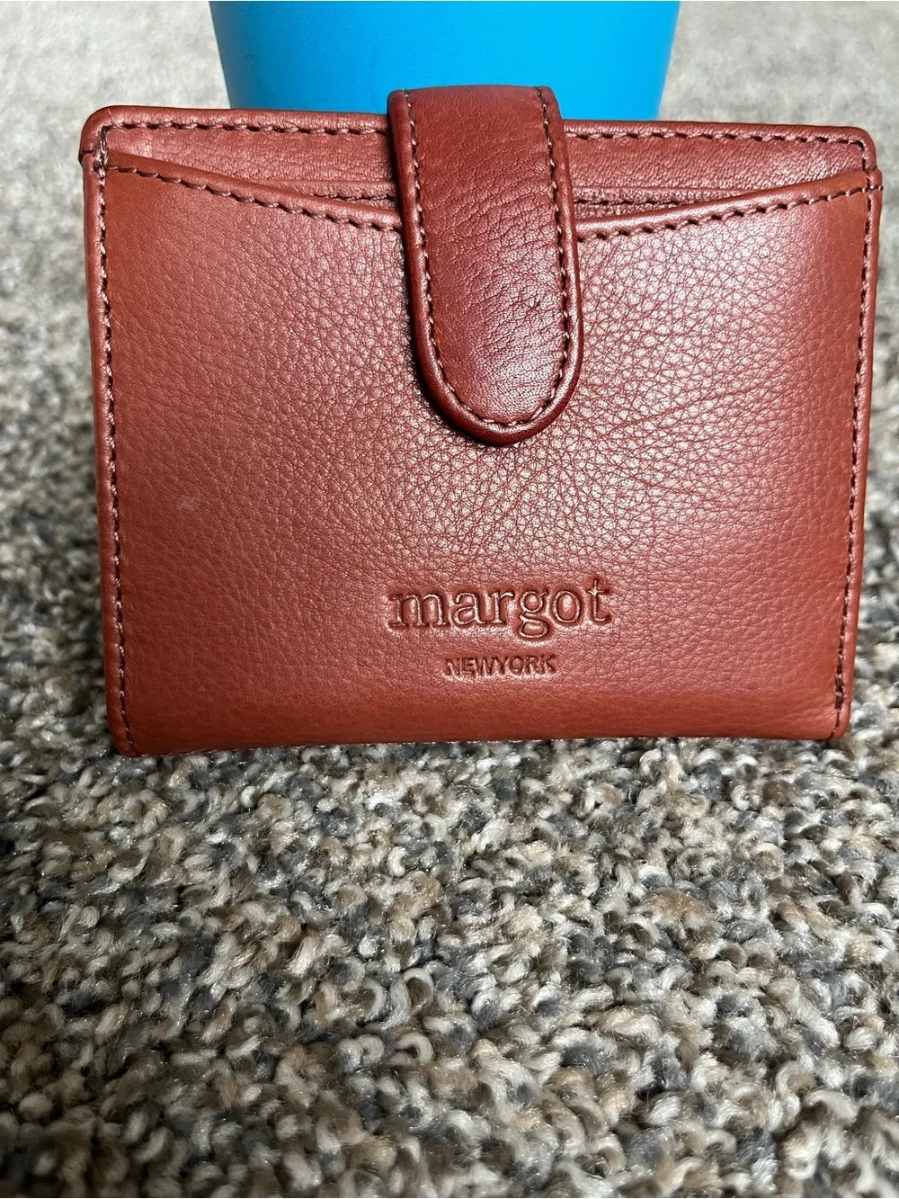 margot compact leather
