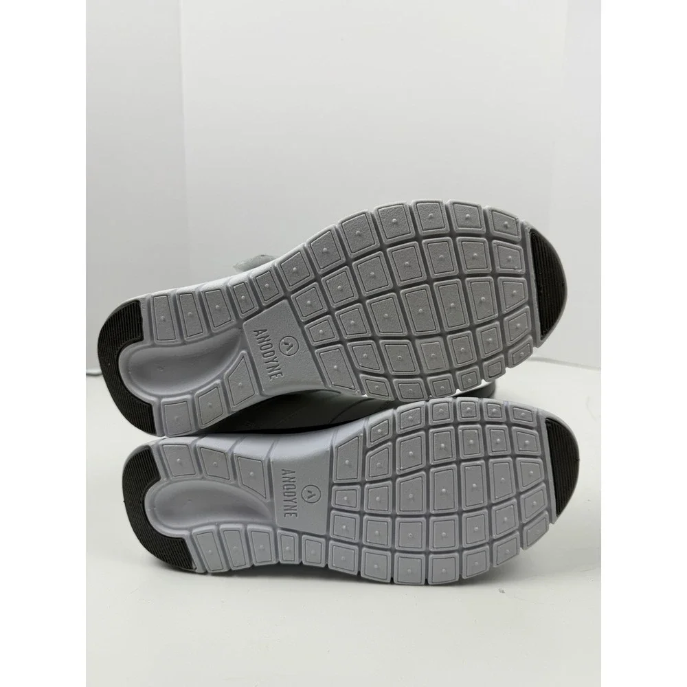 Anodyne these shoes
