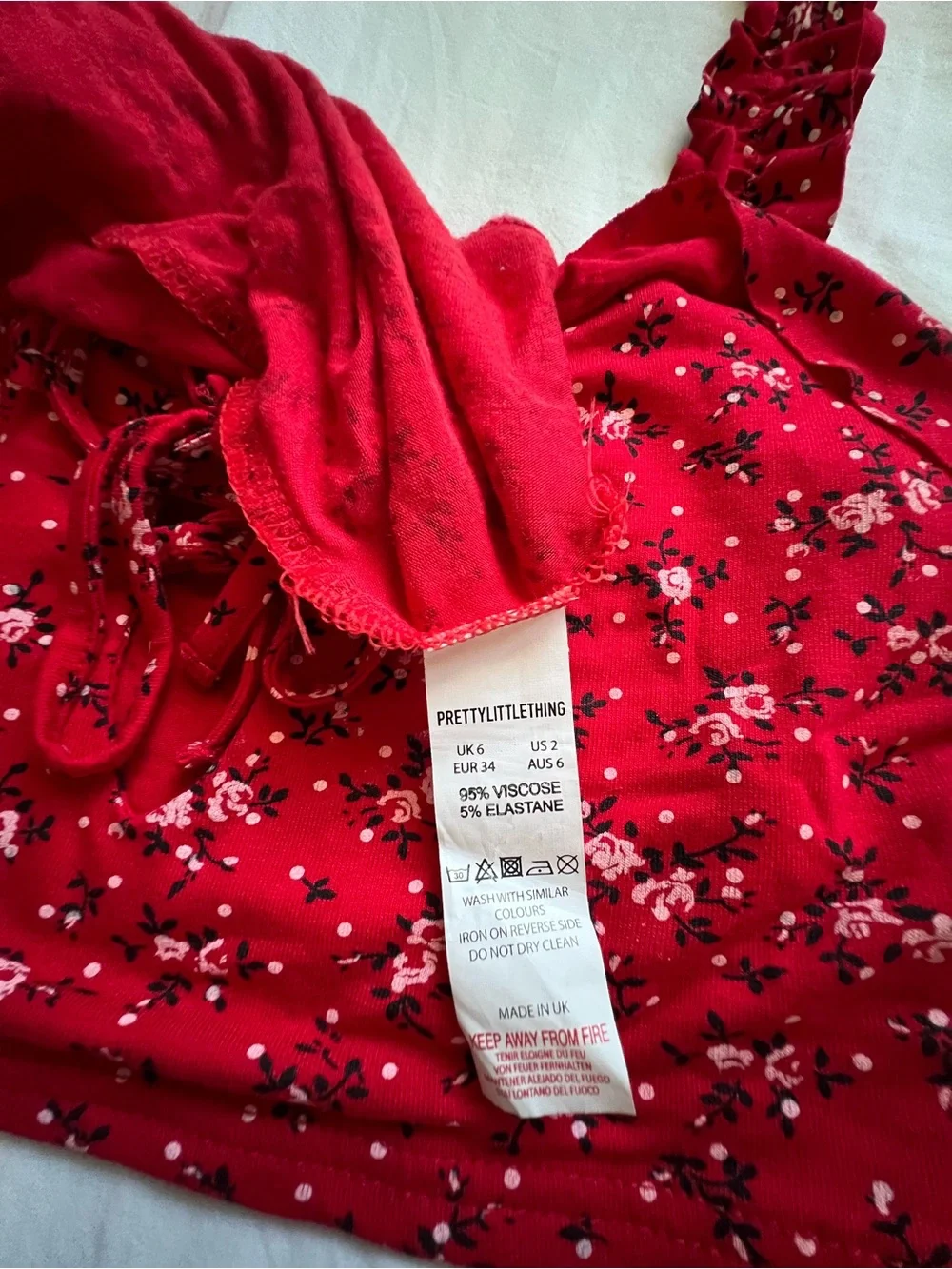 PrettyLittleThing adorable red