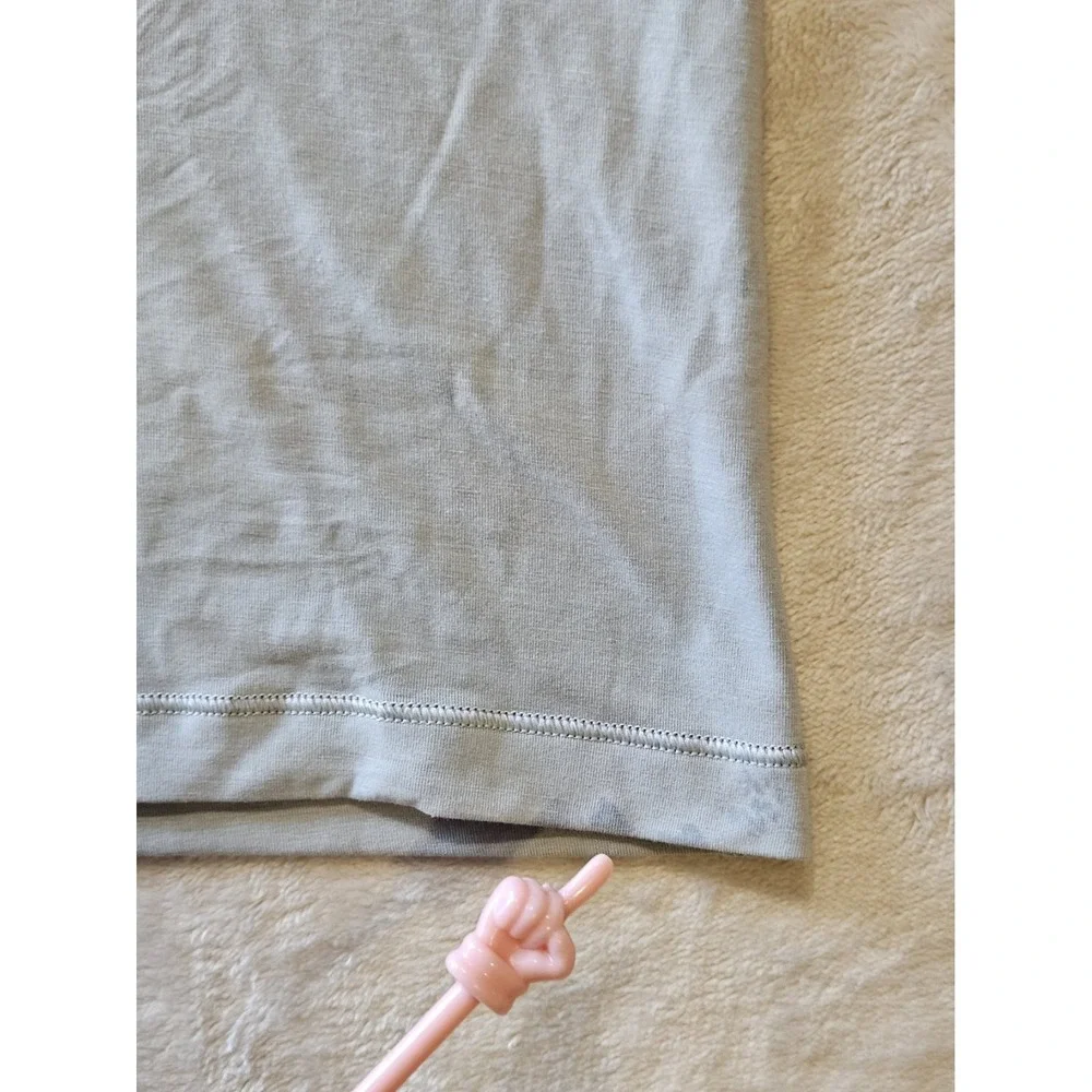 lululemon athletica flaw no