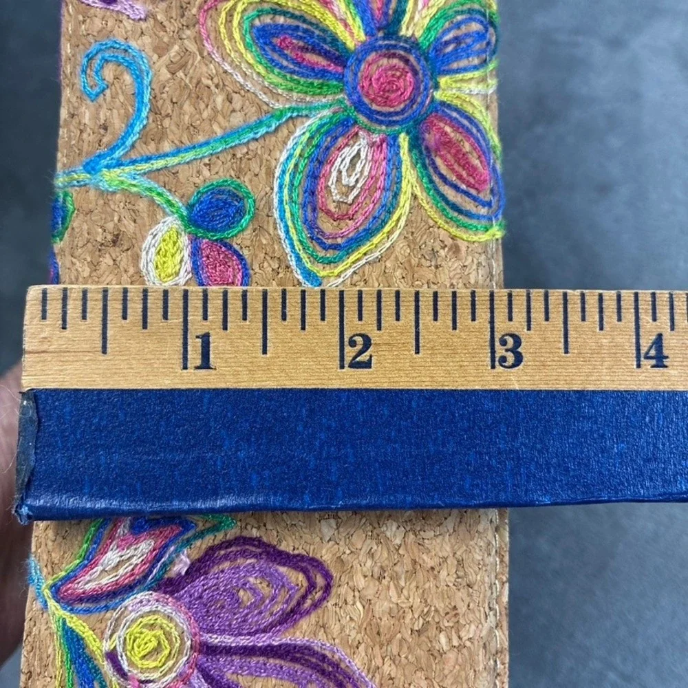 Unbranded embroidered floral