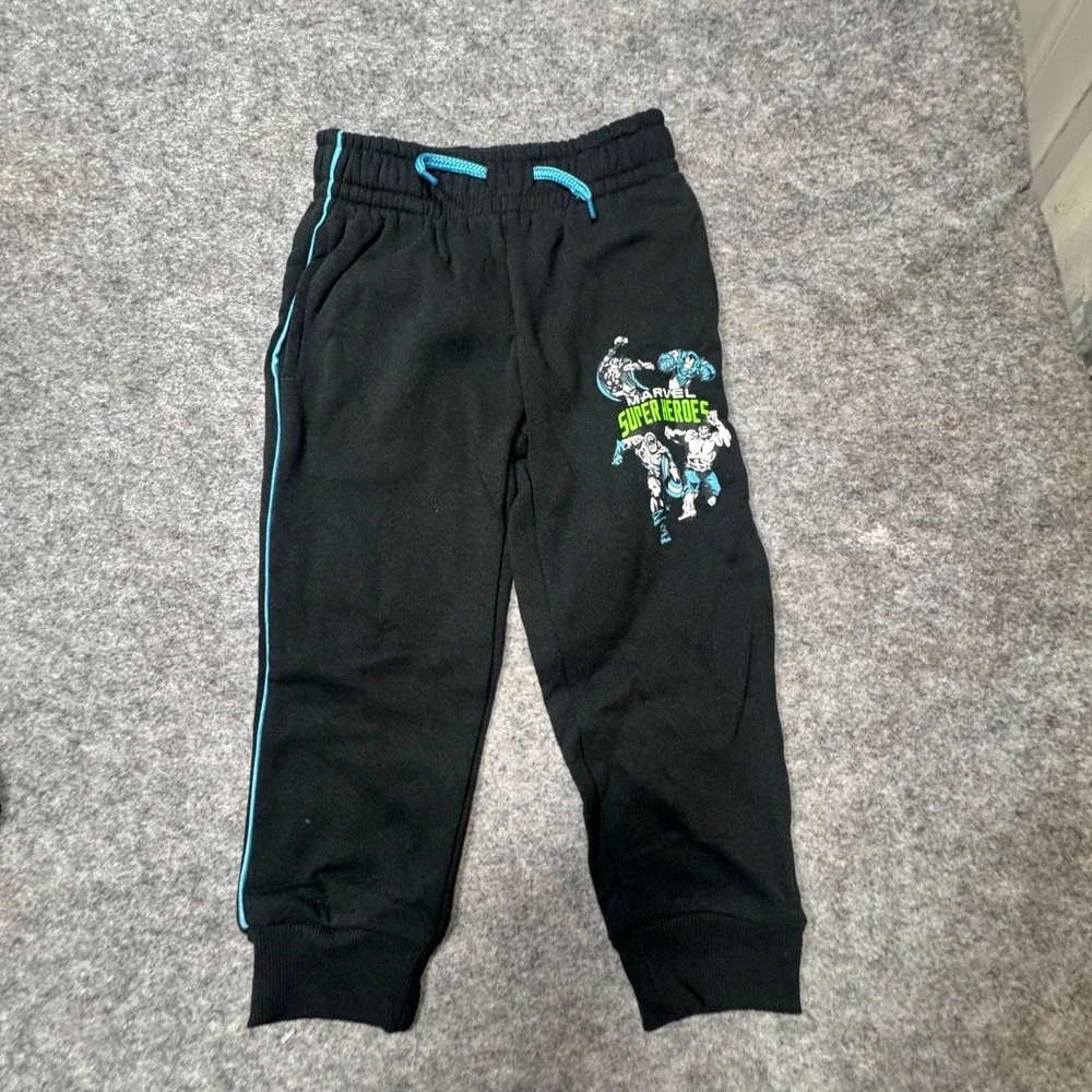 Marvel Avengers 3 Piece Set Hoodie T-Shirt Joggers‎ Boys 3T Blue Green Black New