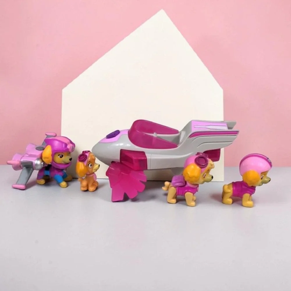 Paw Patrol Skye Super PAWs Deluxe Jet & 4 Figure Hero Rescue Sky Starter Toy Lot