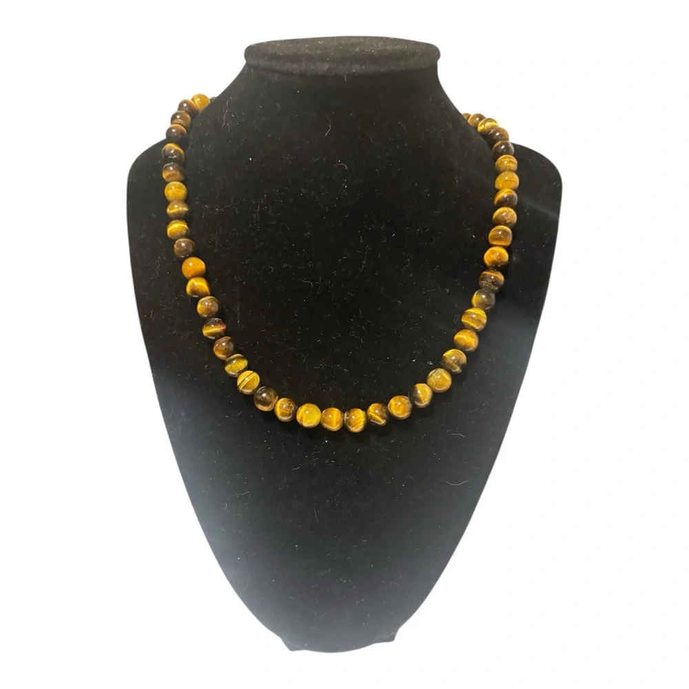 Tiger Eye Beaded Necklace - 16 inches - excellent condition