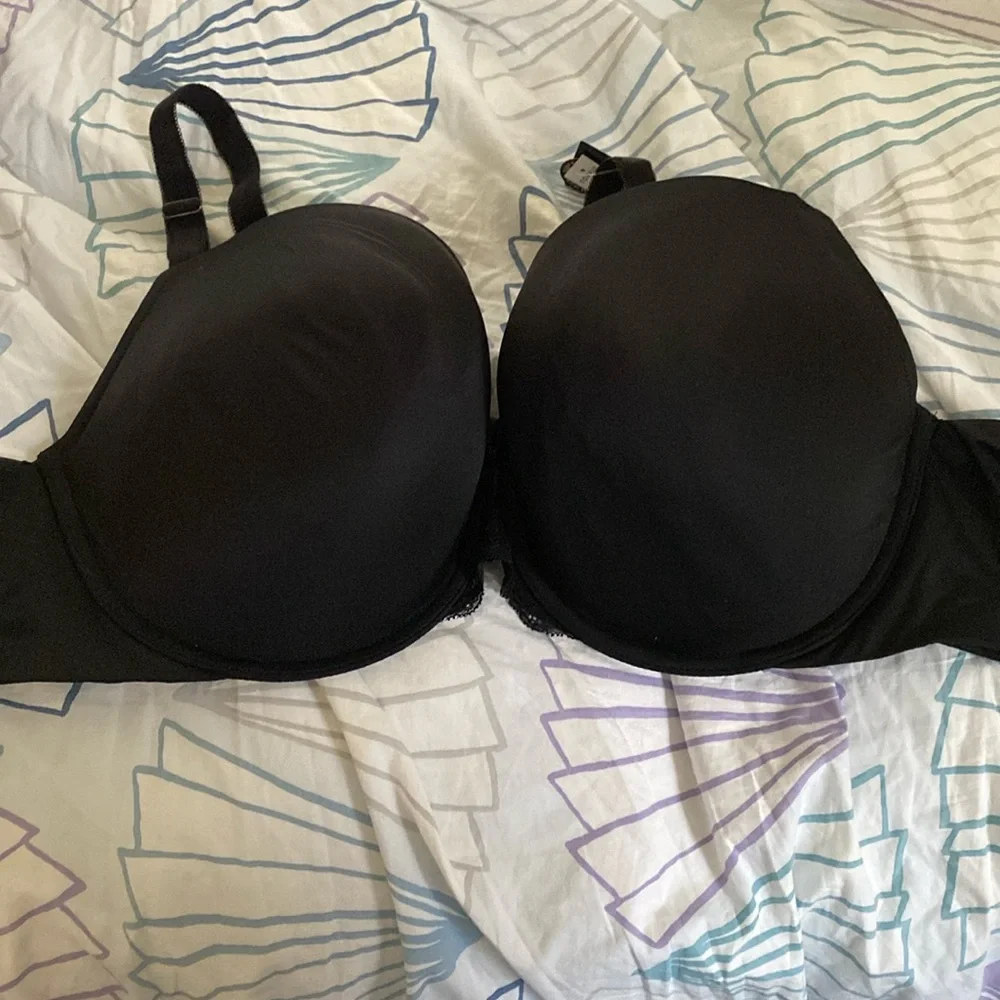 NWT Torrid Curve Push Up T-Shirt Bra Black Size 48B Molded Cups Padded