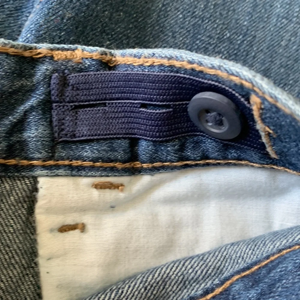 Place basic jeans