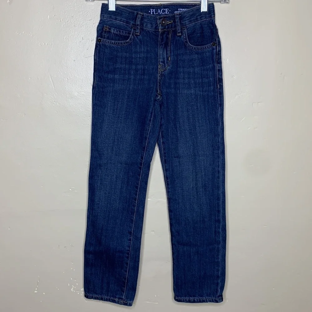 Place basic jeans