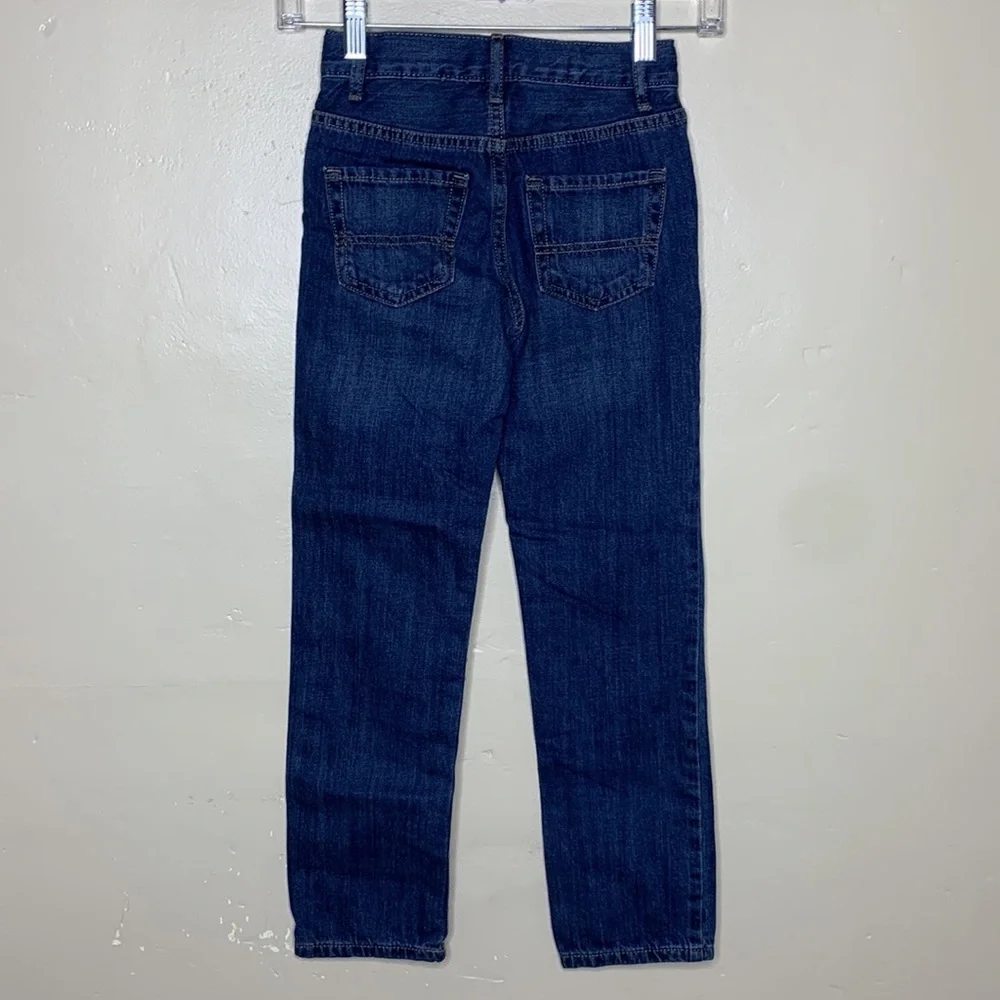 Place basic jeans