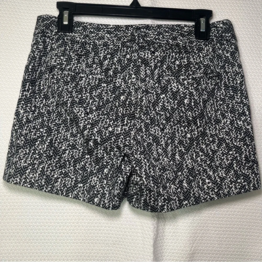 Express shorts striking