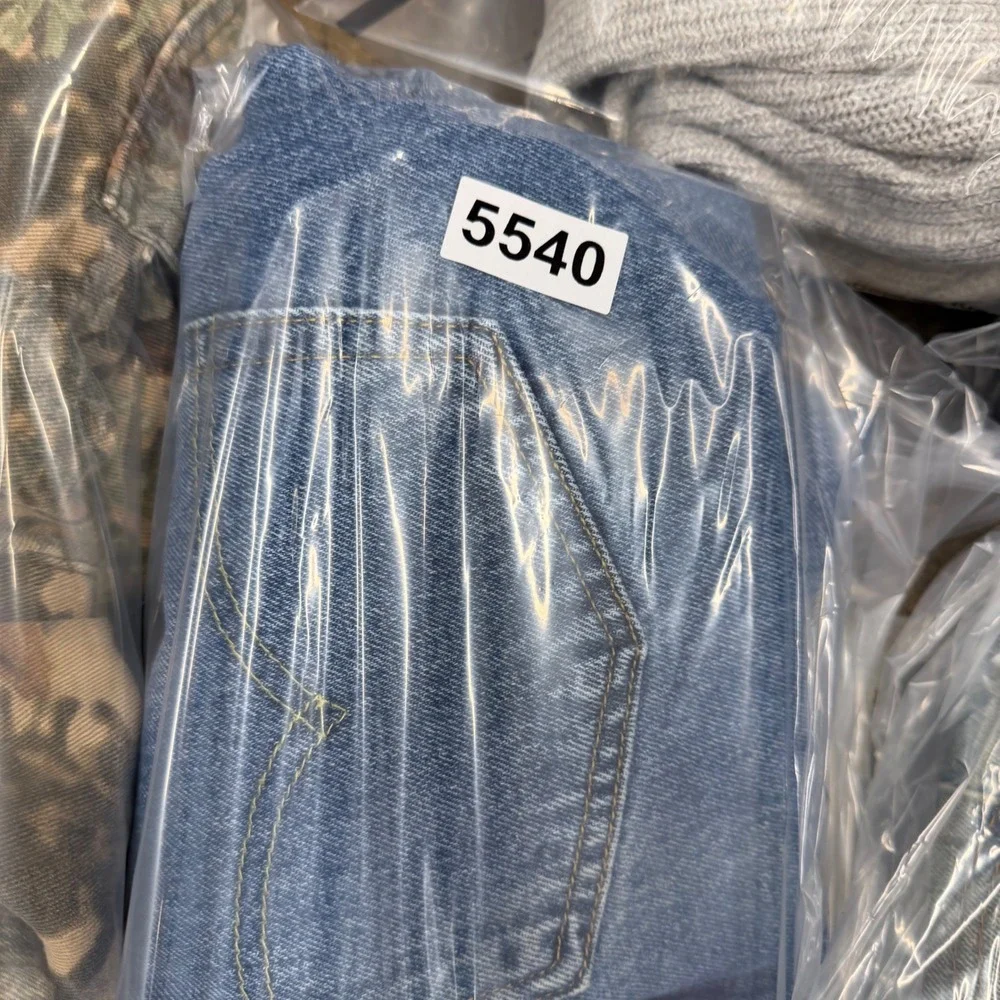 Levis levi 550