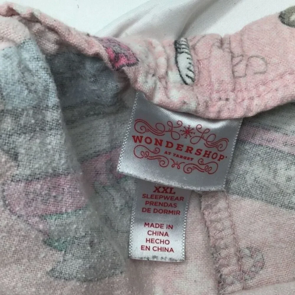 Wondershop pink lounge