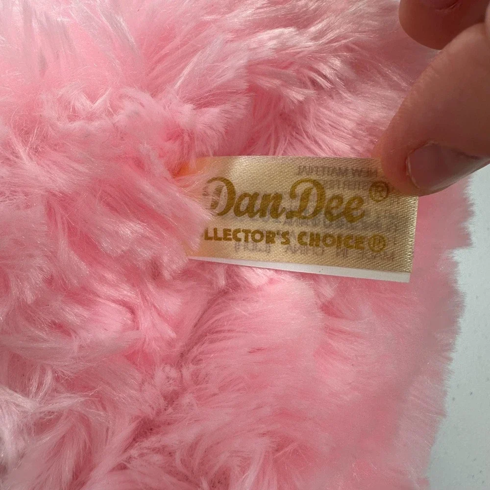Dan Dee this gift