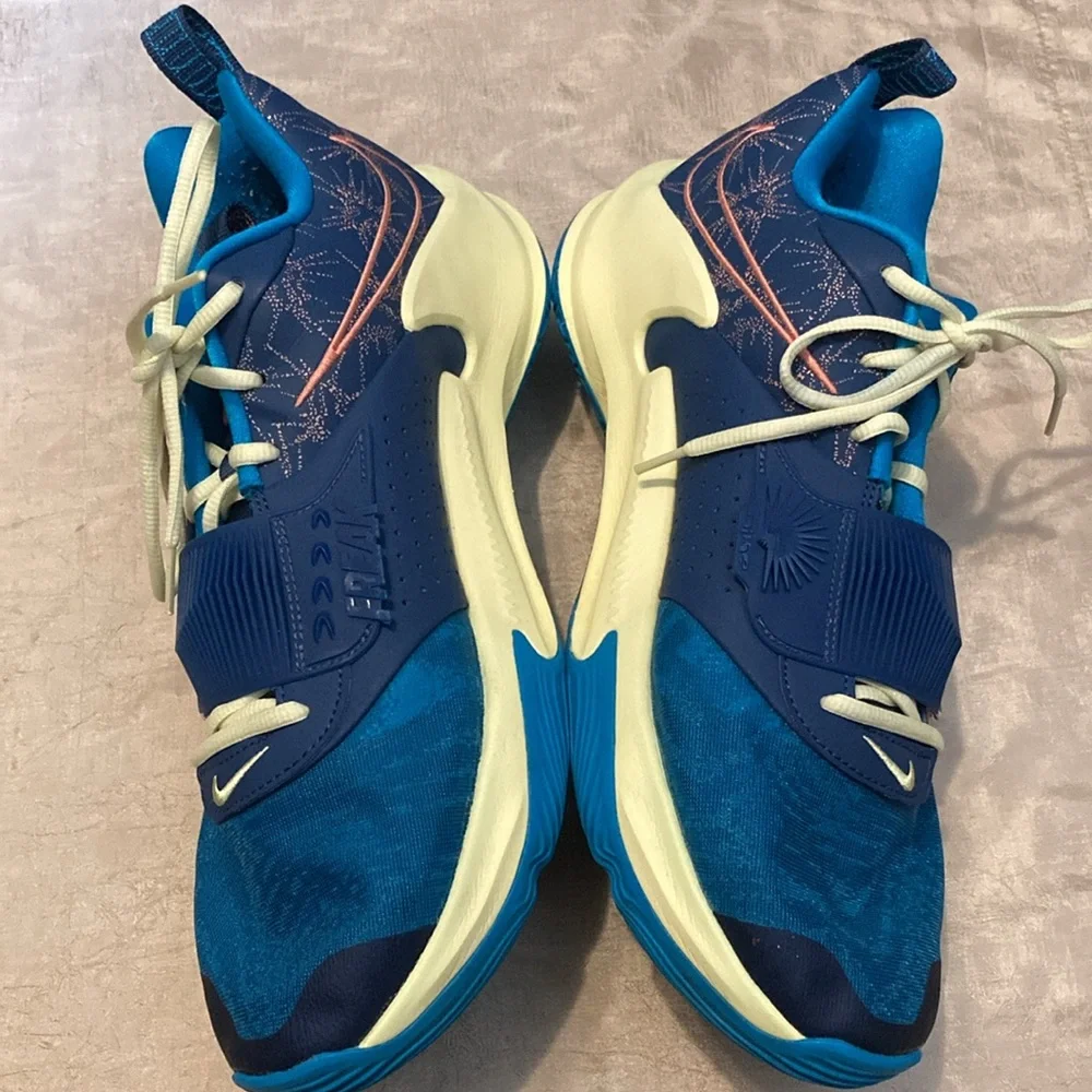 Nike excellent blue