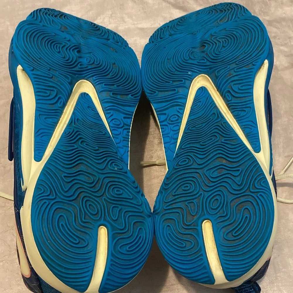 Nike excellent blue