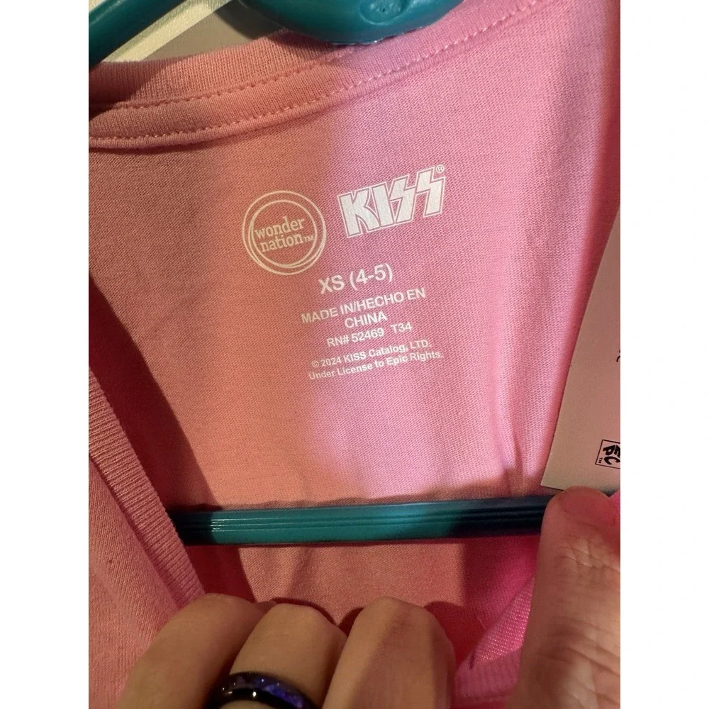 wonder nation kiss size shirt