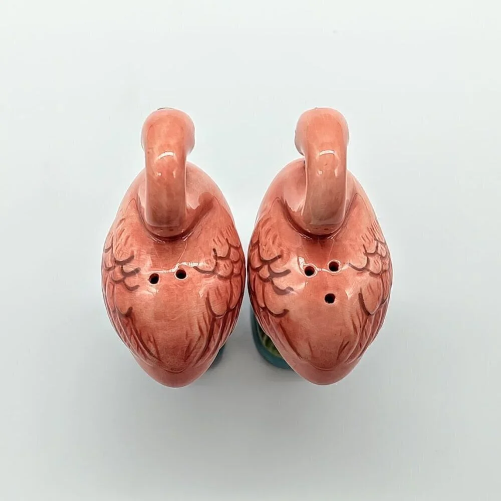 Pacific Giftware pair two