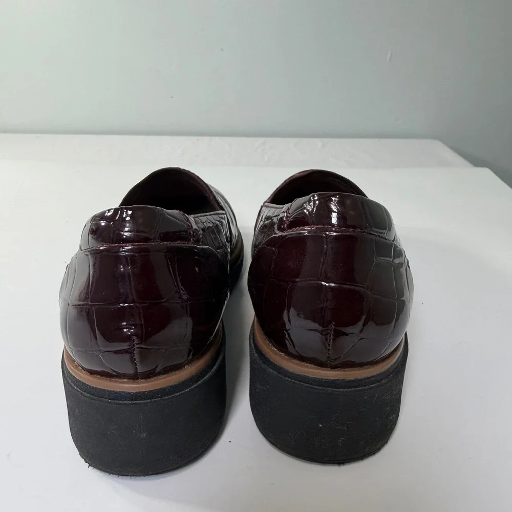 Clarks Collection Sharon Dolly Burgundy Croc Patent Leather Platform Loafers 7.5