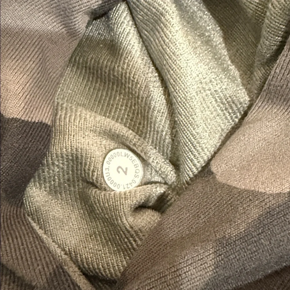lululemon athletica stylish camo