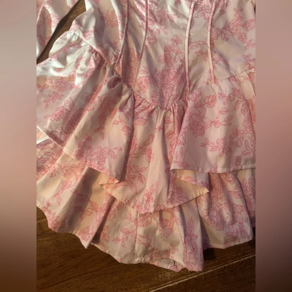 N/A tags sleeves