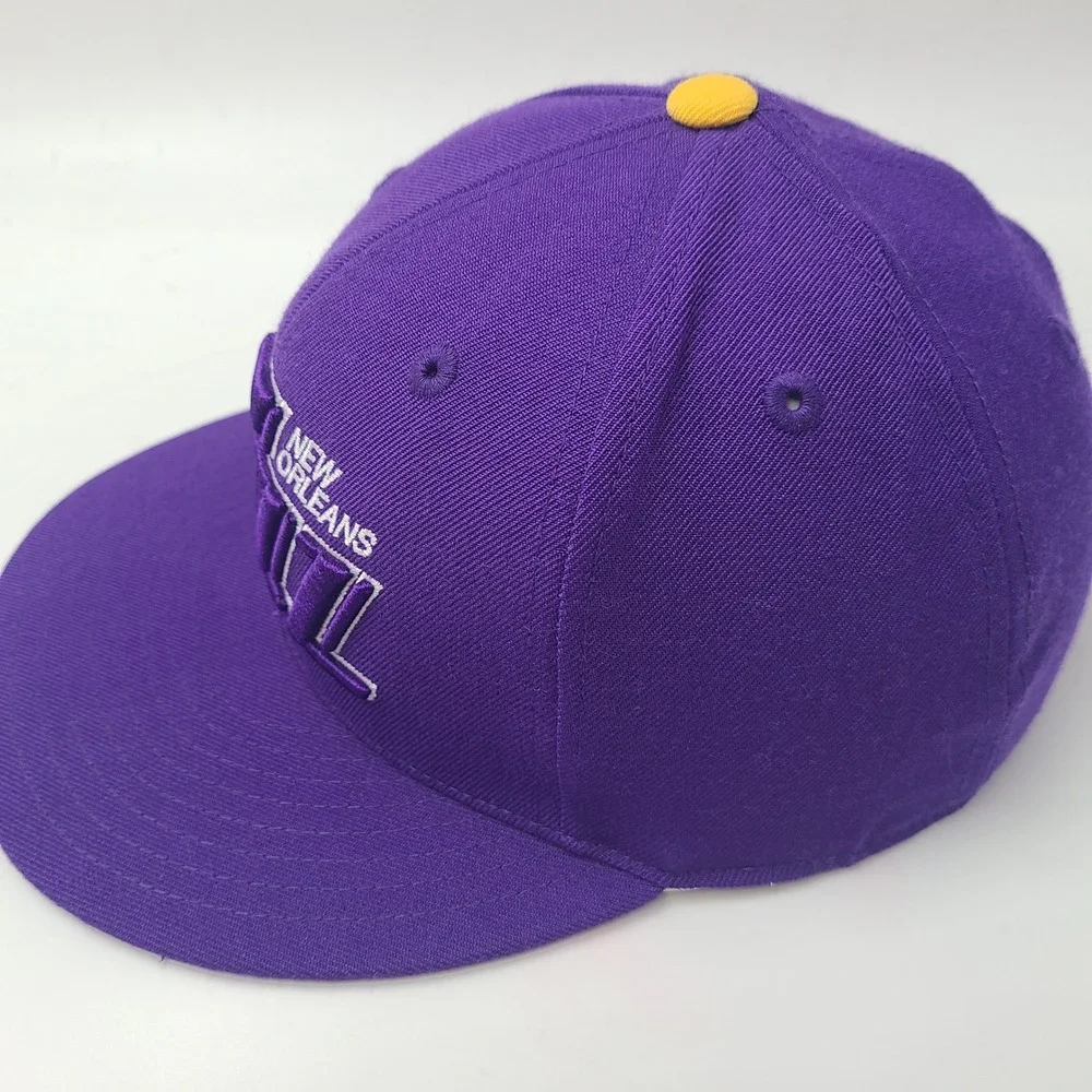 Mitchell & Ness has nick